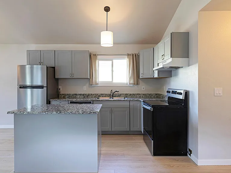 1814 Stoddard St #A — Photo 5