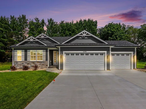 4490 Wesley Cir, Kalamazoo, MI 49048