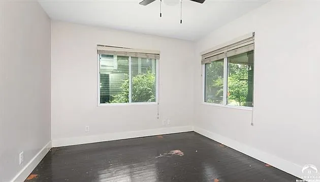 522 Indiana St — Photo 15