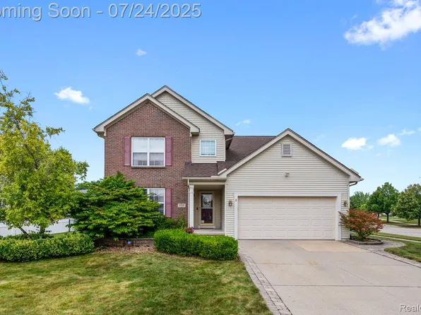 1725 Bridgewater Dr, Ypsilanti, MI 48198