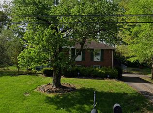 221 Meadowgreen Dr, Franklin, TN 37069