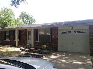 2 Montclair Ct, Saint Charles, MO 63303