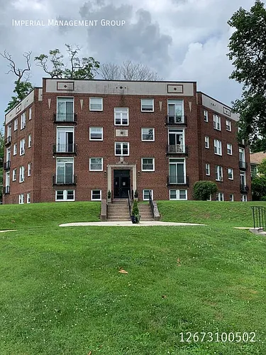 625 E Vernon Rd Photo 1