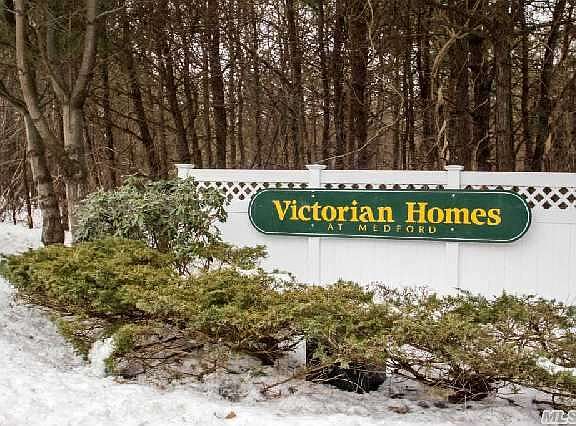 2nd image of 45 Victorian Ln