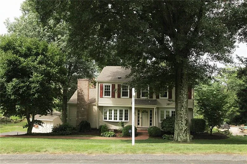 116 Holly Dr photo 1