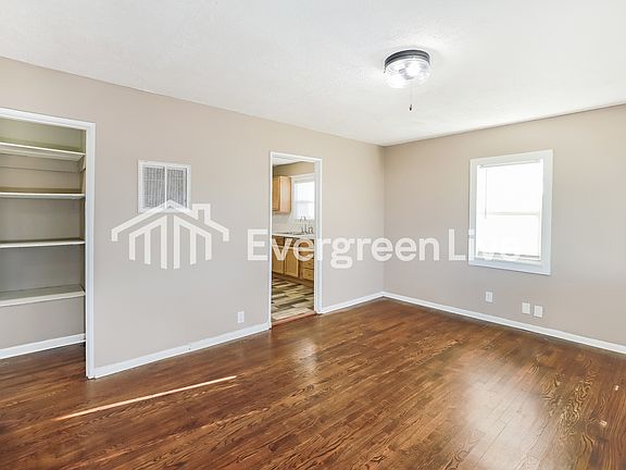 4th image of 4831 Navajo St