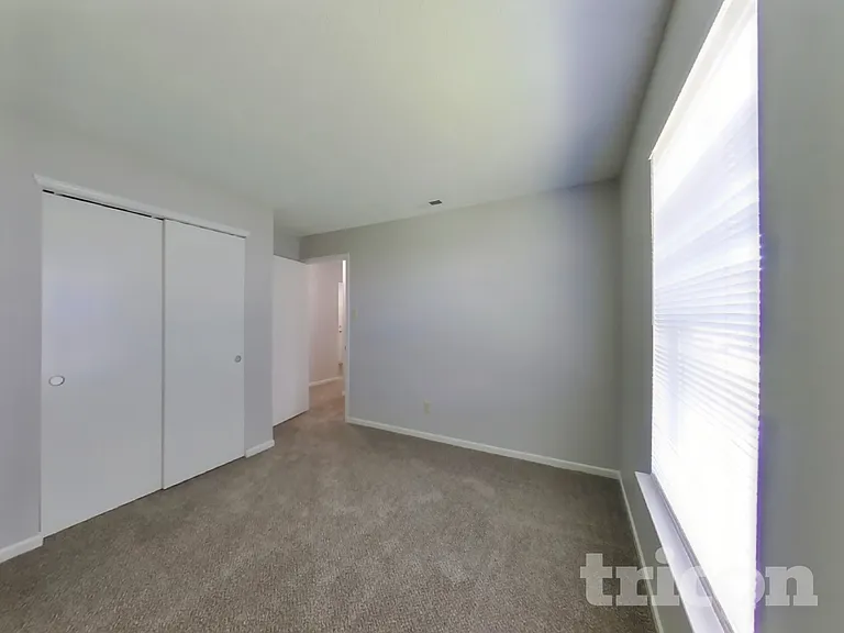 5753 N Jamestown Dr — Photo 12