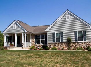 7330 S 68th St, Franklin, WI 53132