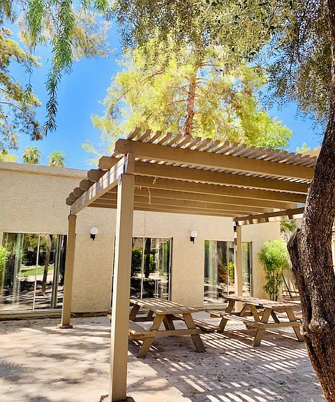 Desert Springs Apartments — Photo 7