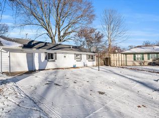 1810 Greendale Dr, Champaign, IL 61821