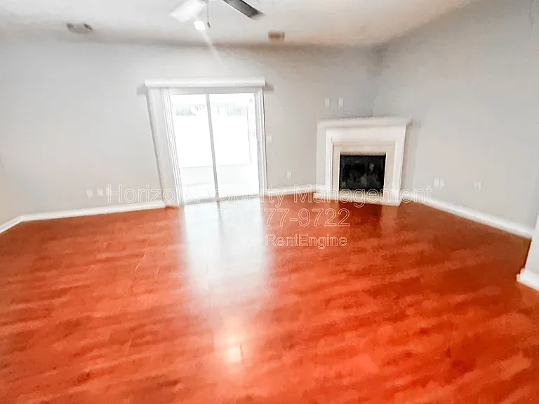 19 Pearl Chambers Dr — Photo 4