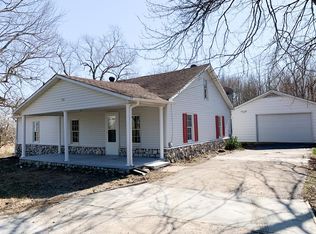 75 Coats Ln, Nebo, KY 42441