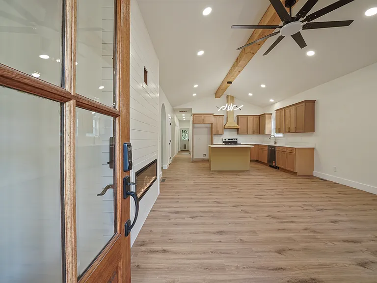 1312 Ezell St NE — Photo 6
