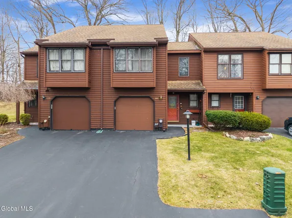 641 Top Ridge Drive, Albany, NY 12203