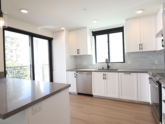4th image of 1261 Stoner Ave #302