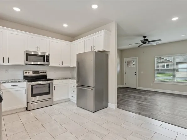 17 Kilsyth Dr, Bella Vista, AR 72715