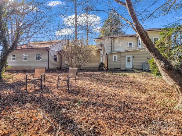 528 Sherrill Ave, Lincolnton, NC 28092