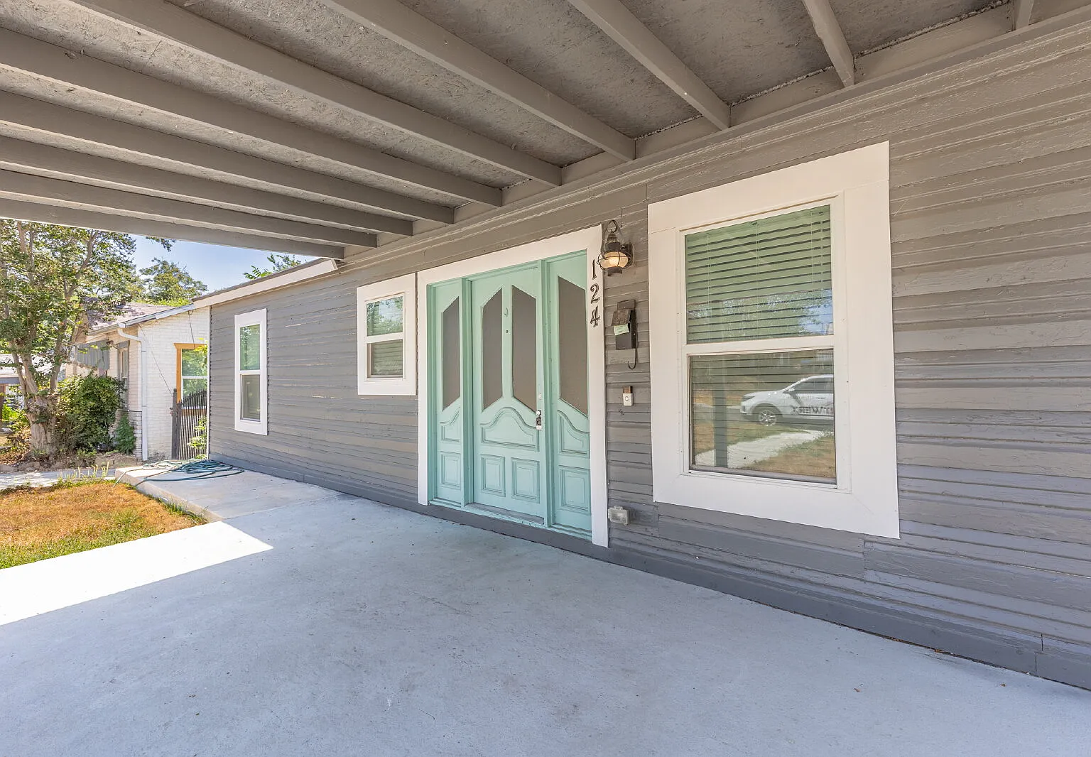 3 bed, 2.0 bath, 992 sqft, $1,400 — Photo 4