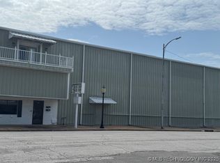 223 S Main St, Wagoner, OK 74467