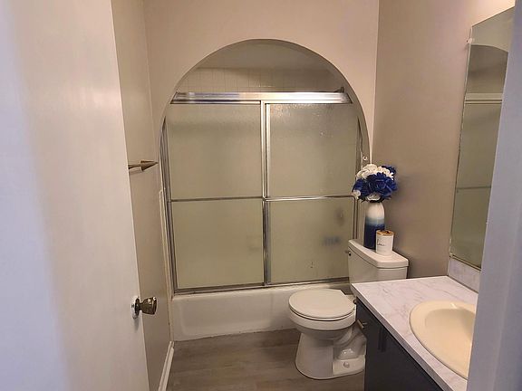 5th image of 11710 Camden Ave