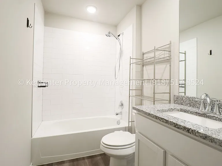 3313 N 23rd West Ave — Photo 16
