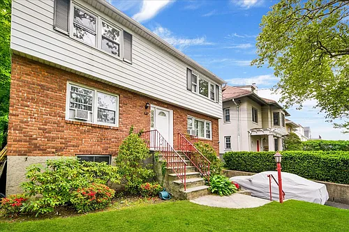 21 E Cedar St #2 Photo 1