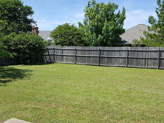 3rd image of 8829 Marti Ln