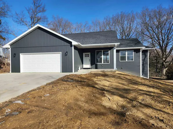 2628 University Ave, Dubuque, IA 52001