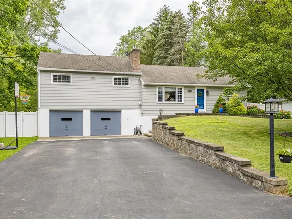 969 Klem Rd, Webster, NY 14580