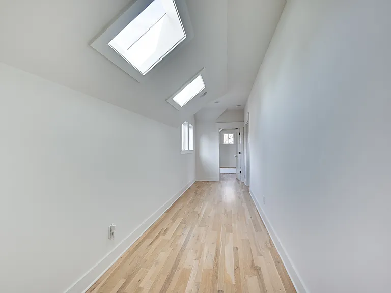 118 Cheekwood Ter — Photo 36