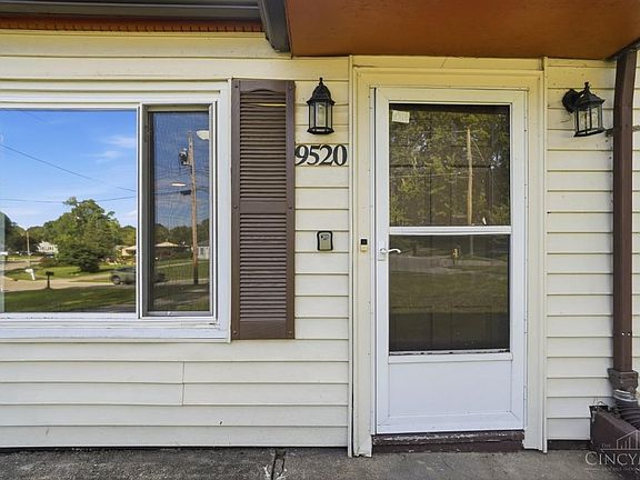 5th image of 9520 Crestbrook Dr