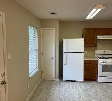 4th image of 3834 Pebble Garden Ln