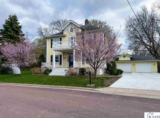 865 Madison Ave, Mankato, MN 56001