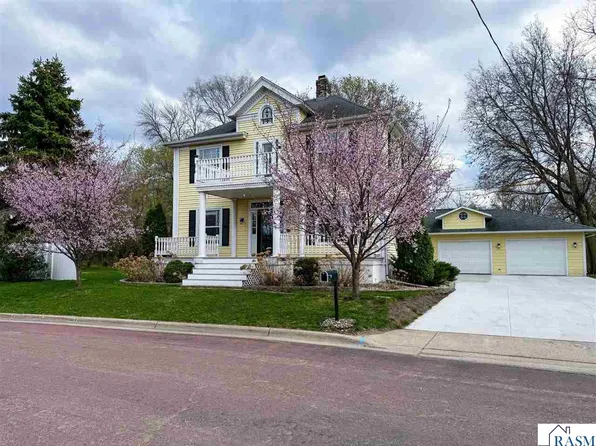 865 Madison Ave, Mankato, MN 56001