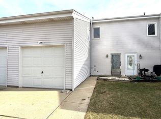 1883 Timber Ln, Glendale Heights, IL 60139