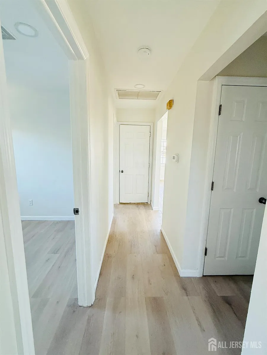Building Photo - 54 Bergen St #2