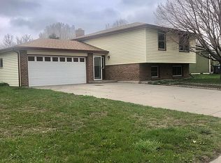 5000 Point Blf, Cheyenne, WY 82009