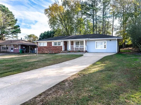 1396 Gale Dr, Norcross, GA 30093