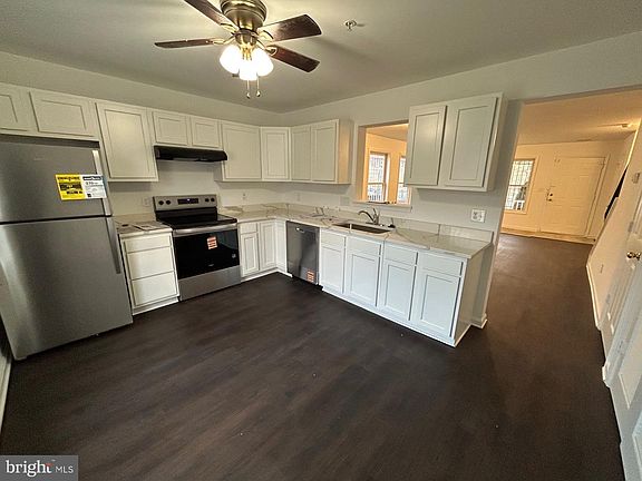 4th image of 227 54th