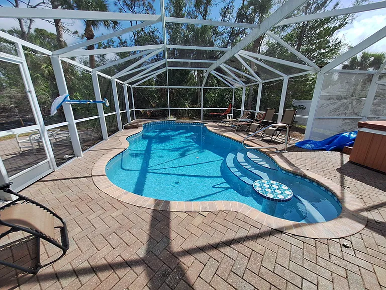 117 Siesta Rd — Photo 2