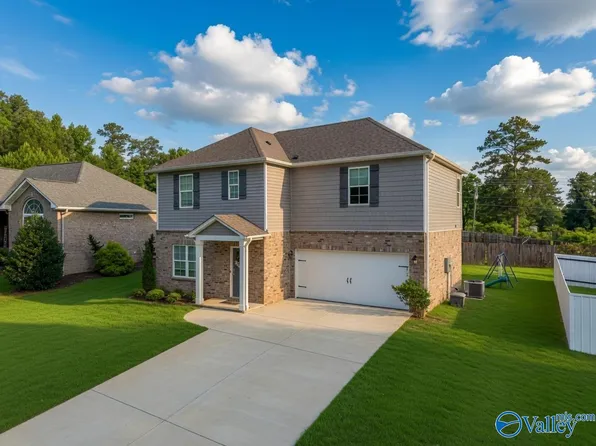 106 Briarwood Ln, Glencoe, AL 35905