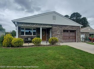 66 Doral Ct, Toms River, NJ 08757