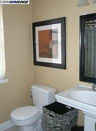 3rd image of 271 Shoreline Dr