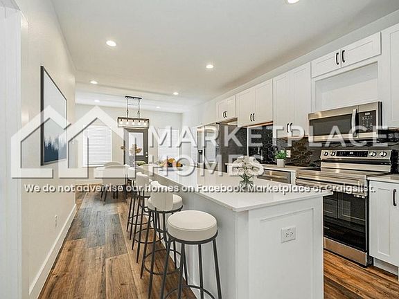 5th image of 1208 Edgar St