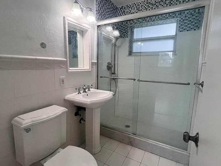 3300 SW 32nd Ct — Photo 16