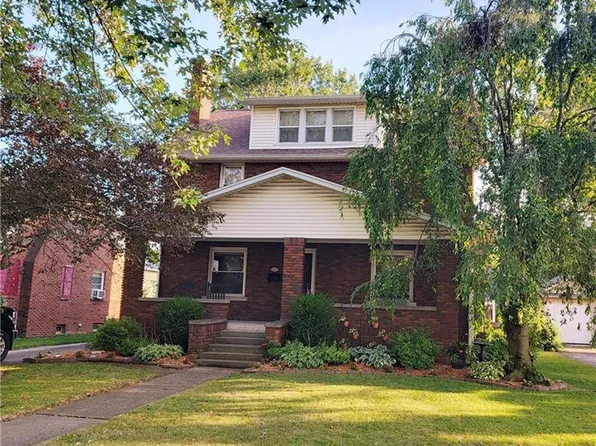 615 W 1st St, Woodville, OH 43469