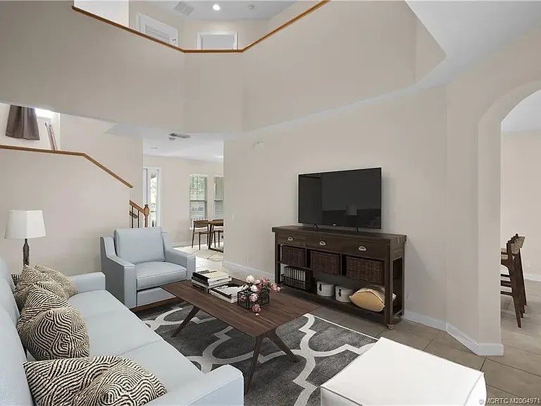 10472 SW Ashlyn Way — Photo 2