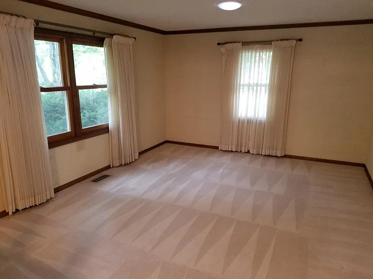 4640 Woodshire Dr — Photo 10