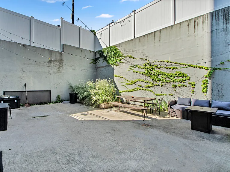205 N 7th St #1A — Photo 13