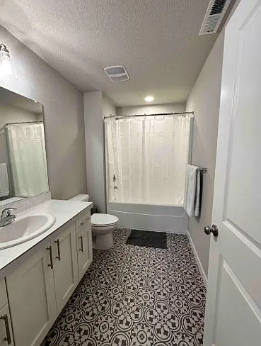 3041 S Ivy St — Photo 9